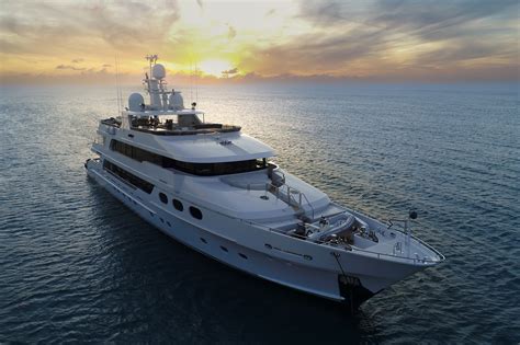 Christensen Yachts for Sale / Christensen Shipyard .